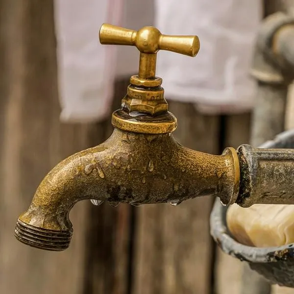 Cortes de agua hoy en Cali por trabajos de optimización de las redes de acueducto. Varios barrios estarán sin servicio durante este miércoles.