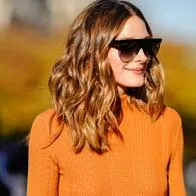 Olivia Palermo usa un tinte color caramelo para su cabello.