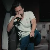Alejandro Riaño aguantó lágrimas contando cambio en su 'show'
