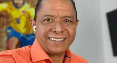 Iván René Valenciano le prometió a su madre que si quedaba en libertad dejaba de tomar. Pues a las pocas horas el 'bombardero' quedó libre.