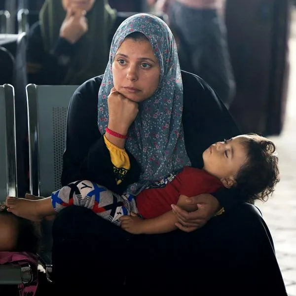 Mujer palestina, haciendo el paso fronterizo con Israel.