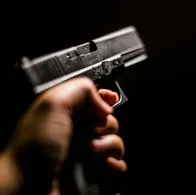 Ladrones en Barranquilla, asesinaron a un joven de 23 años en el sector de Las Mercedes por robarle su vehículo. En el momento iba con su novia.