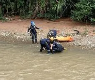 Bomberos La Estrella rescataron  un hombre que se fracturó cuando se metió al río Medellín