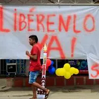 Gobierno no ha considerado levantarse de mesa de diálogos con ELN por secuestro del papá de Luis Díaz, según Iván Cepeda