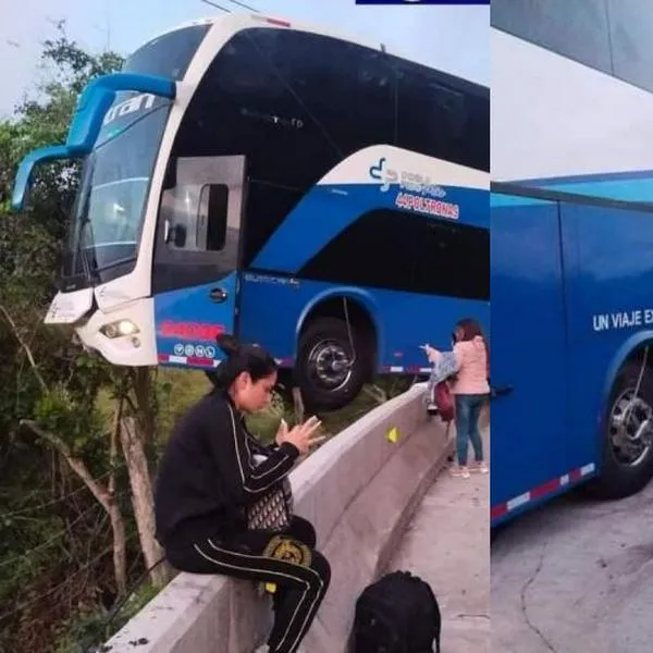 Un bus de dos pisos estuvo a punto de irse a un abismo en vía que conduce al Tolima 