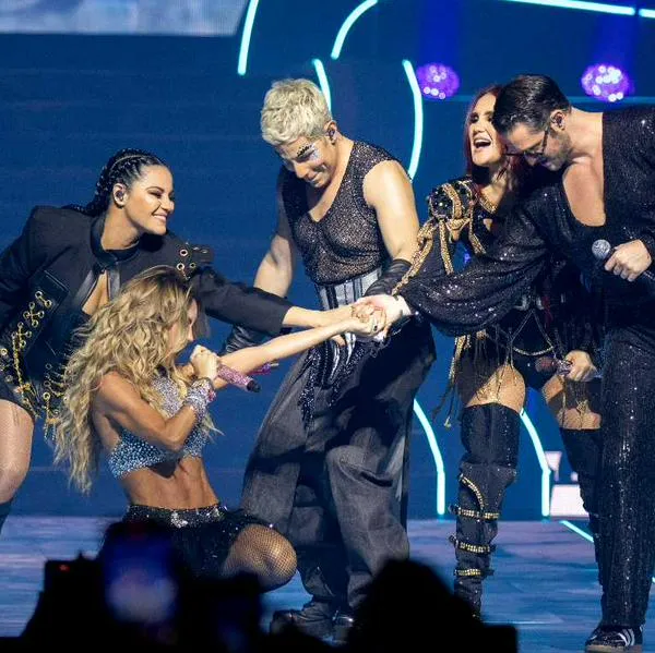 Foto de RBD, concierto de esa agrupación le costó a médico colombiano por agarrón con Celina, de Rebelde.
