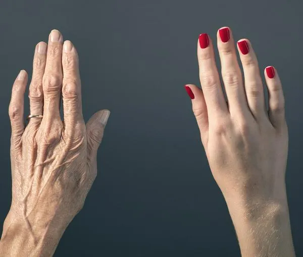 Trucos para eliminar las arrugas de las manos de forma eficaz