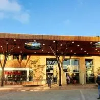 Centro comercial Plaza de las Américas anuncia descuentos del 100 % para locales