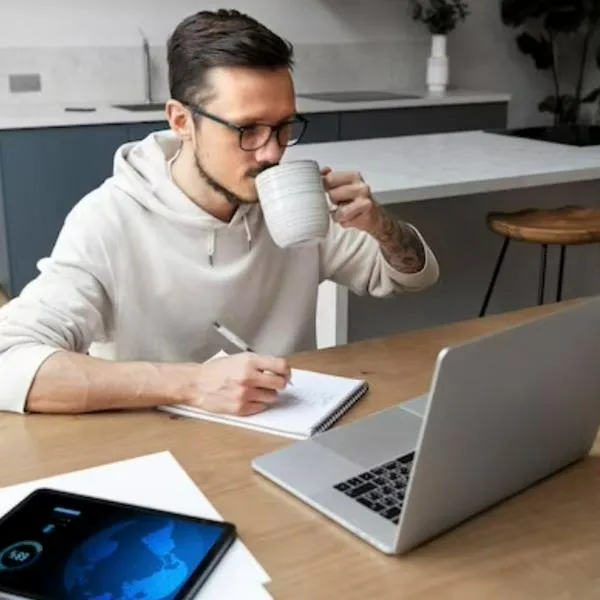 Trabajo en Colombia para trabajar desde casa y con salario de más de $3 millones