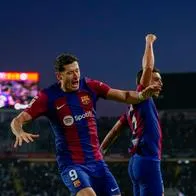 Lewandowski salvó a Barcelona en una ajustada victoria ante el Alavés