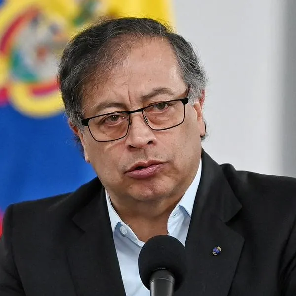 Gustavo Petro comparte 'Intifada' de Ska-P, acusada de antisemita