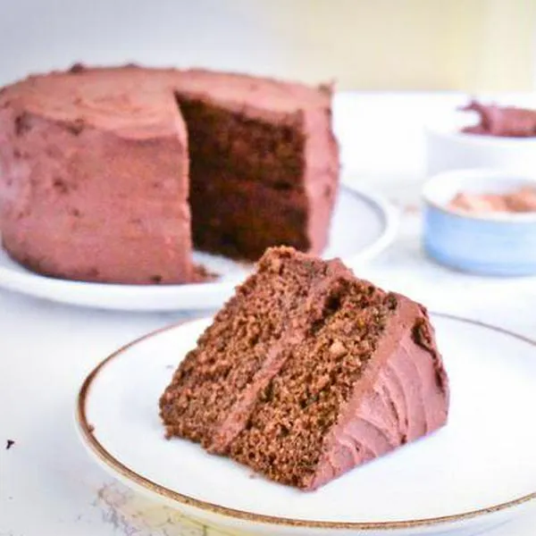 Paso a paso para hacer una torta de chocolate libre de gluten y azúcar refinada