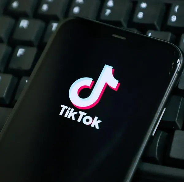 Nepal prohibió el uso de TikTok por afectar la armonía y a la juventud.