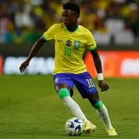 Fernando Diniz planea una formación con muchos delanteros para enfrentar a Colombia.