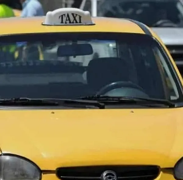 No cesa la indignación por taxista que cobró 200.000 pesos por una carrera.