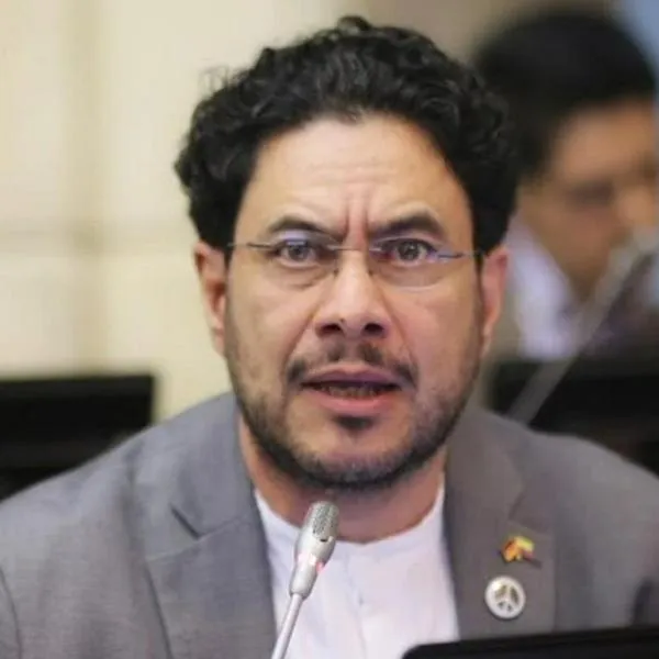 Iván Cepeda propuso en el Congreso de la República cárcel a quien se oponga a los procesos de paz de Petro
