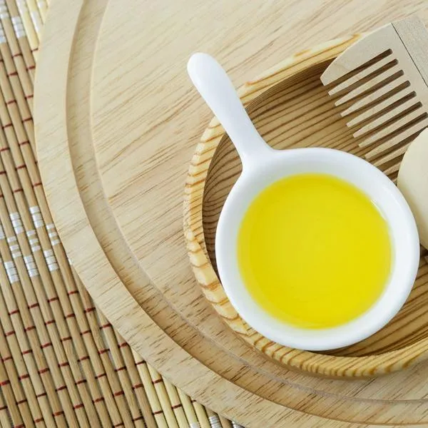 ¿Qué pasa si se echa aceite de oliva en el cabello? Estos son los beneficios
