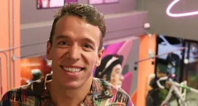 'Rigo' Urán, con madrazo incluido, regañó a su hermana por estrellar carro que le regaló