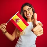 Estudiantes colombianos que residen en España ahora podrán trabajar mientras cursan sus carreras gracias a una nueva legislación. Estos son los requisitos.