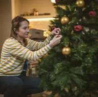 Dicen en dónde poner el árbol de Navidad en la casa para atraer dinero en 2024 y más agüeros para el próximo diciembre. Acá, los detalles.