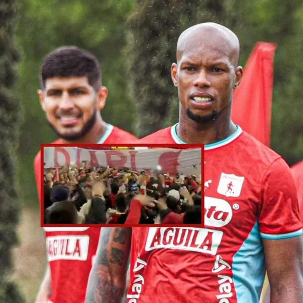 Hinchas del América recibieron de gran manera a los jugadores en Bogotá.