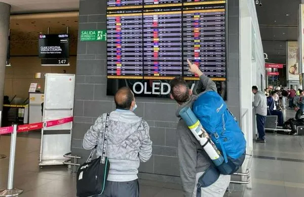 Retrasos y cancelaciones en vuelos en aeropuerto El Dorado: conozca qué hacer