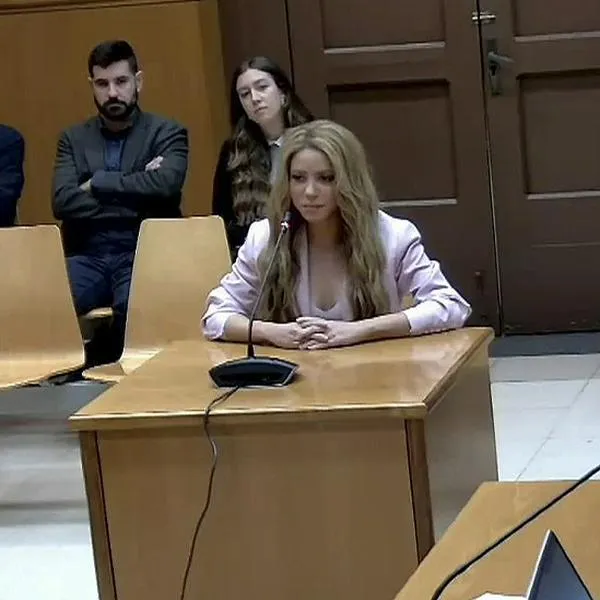 Shakira en juicio en España ilustra nota sobre cuánto dinero le rebajaron de la multa