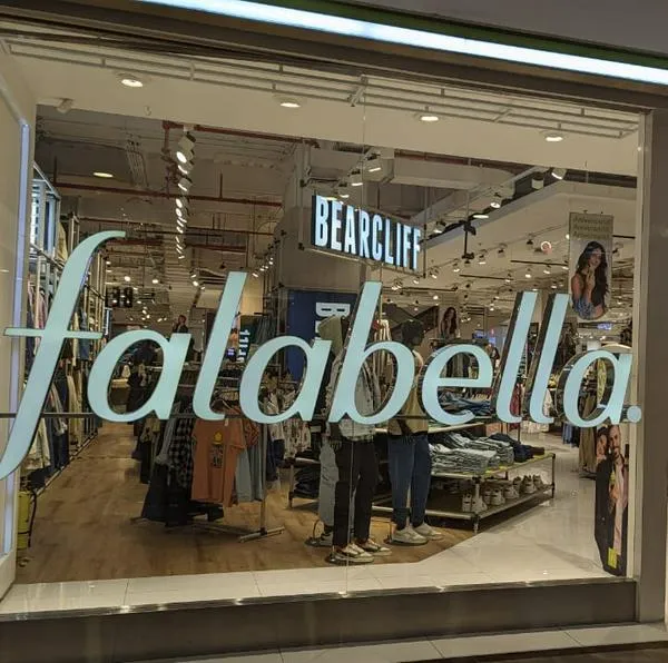 Falabella venderá activos en Chile y Perú para recuperarse de sus pérdidas en el tercer trimestre de 2023. Espera recuperar USD 400 millones.