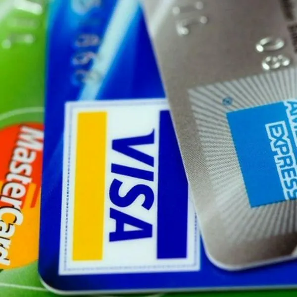 Bancos en Colombia y las tasas más bajas de interés en tarjetas de crédito para avances