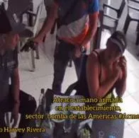 En Armenia ladrones en motocicleta entraron a un restaurante del occidente de la ciudad y robaron a cuatro clientes que estaban almorzando.