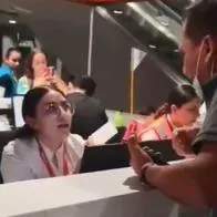 “Si fuera mi papá o alguien importante, podría ayudarlo”: empleada de Avianca, a pasajero
