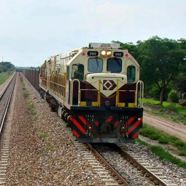 Gobierno Petro estudia construir ferrocarril que le ‘competiría’ al Canal de Panamá, que iría desde Turbo, Antioquia, hasta Cupica, Chocó.