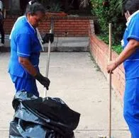 Empleadas de servicio en empresa dicen que no les quieren pagar: llevan 2 meses