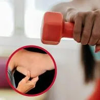 4 ejercicios para eliminar el ‘brazo de tía, que debe realizar cada día de por medio para dejar descansar los músculos.