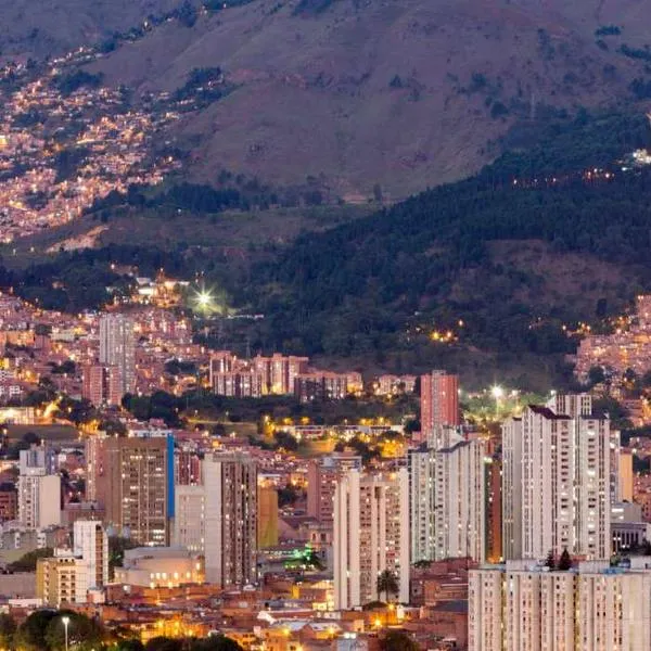 La empresa Amarilo, líder en construcción de viviendas en Colombia, anunció megaproyecto en Medellín, capital de Antioquia.