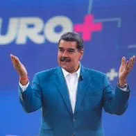 Maduro dice que se está tres libros al día: 