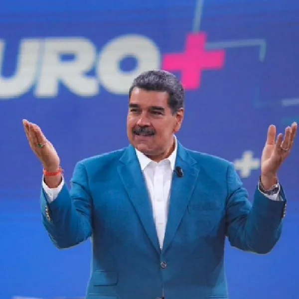 Maduro dice que está leyendo tres libros al día: "He tenido una fiesta mental"