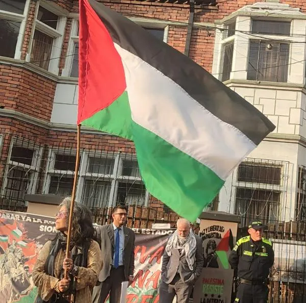 Manifestación frente a la embajada de Palestina la tarde del 21 de noviembre en Bogotá.