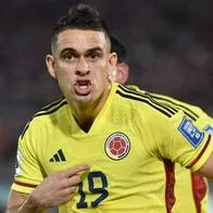 Foto de Santos Borré, en nota de que gol en Colombia vs. Paraguay del delantero superó registro de Falcao García en Eliminatorias.