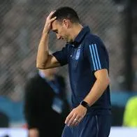 Lionel Scaloni seleccionador de Argentina reacciona al final de un partido de las Eliminatorias Sudamericanas para la Copa Mundial de Fútbol 2026.