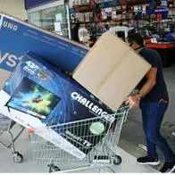 Se acerca el Black Friday: ¿Es mejor comprar en tienda física o virtual?