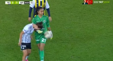 Gol insólito en fútbol femenino de Turquía: detalles y qué dice la norma, video es viral.