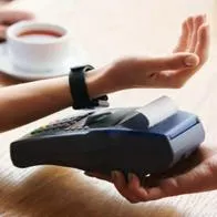 Bancolombia y Visa sorprendieron con anuncio a clientes con tarjetas de crédito, que ahora podrán pagar a través de un reloj. Acá, los detalles.
