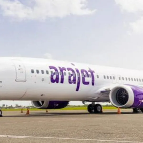 La aerolínea Arajet, de bajo costo, sorprendió con el anunció de tiquetes aéreos por el valor de un dólar, con destinos a Colombia.