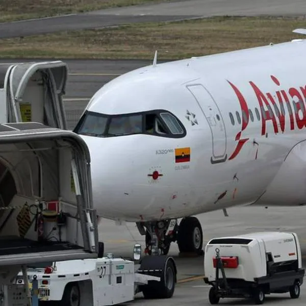 Avianca logra acuerdo con pilotos para mejorar salarios y condiciones laborales con la aerolínea. La idea es fortalecer la compañía. 