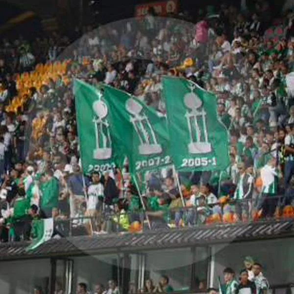 El recibimiento de Nacional por parte de sus hinchas ante Millonarios por la final de la Copa Betplay