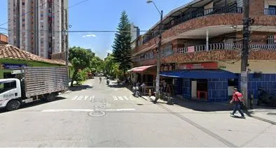 Le dispararon a un policía para robarle su carro en Boston, Medellín