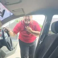 Mujer casada vende su carro para pagar nueva boda, ahora con su amante 