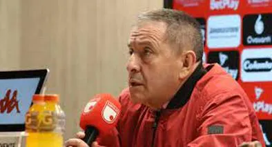 Eduardo Méndez, presidente de Santa Fe, confirmó la salida de Harold Rivera, Rubén Manjarrés, Iván Scarpeta y Kevin Londoño, afirmó que saldrán 21 jugadores.