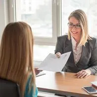 8 trabajos sin experiencia a los que puede aplicar en Colombia: pasos y requisitos